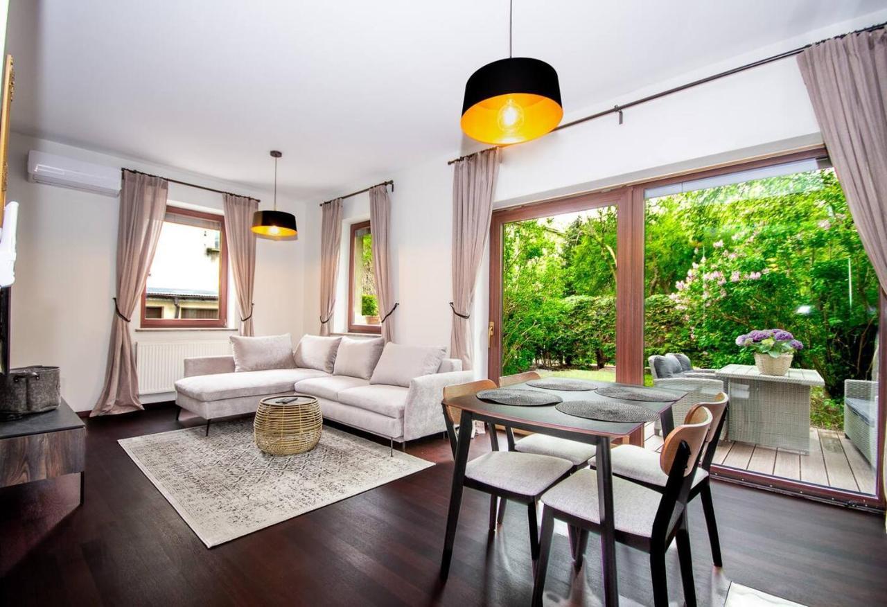 Inpoint 2-Bedrooms Apartment With Private Garden And Free Parking Krakow Dış mekan fotoğraf